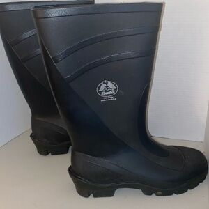 Bata Steel Shank Size 10 Made in the U.S.A Rubber Boots